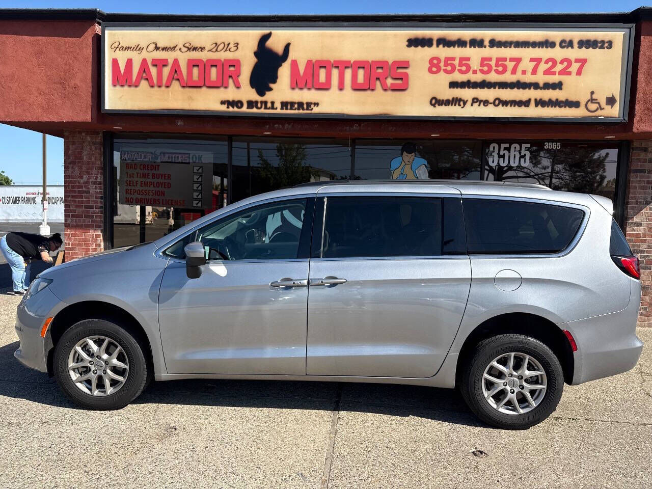 2021 CHRYSLER Voyager