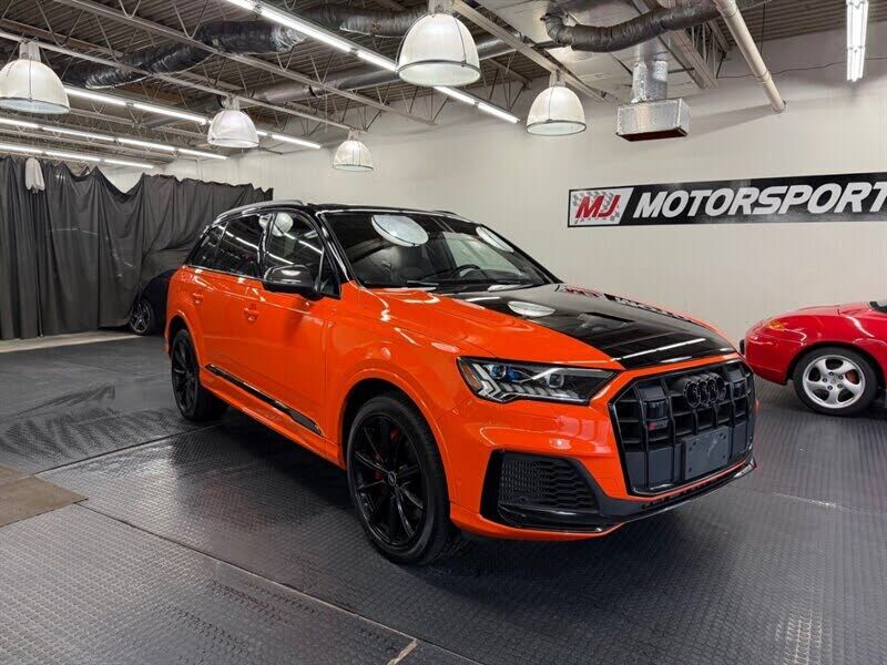 2021 AUDI SQ7