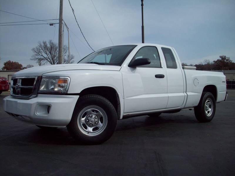 2010 DODGE Dakota