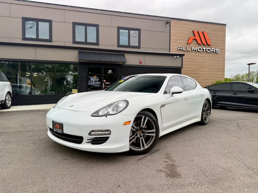 2013 PORSCHE Panamera