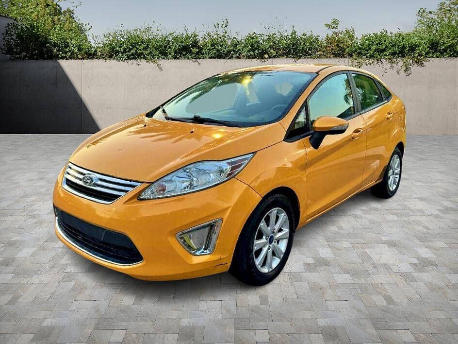 2011 FORD Fiesta