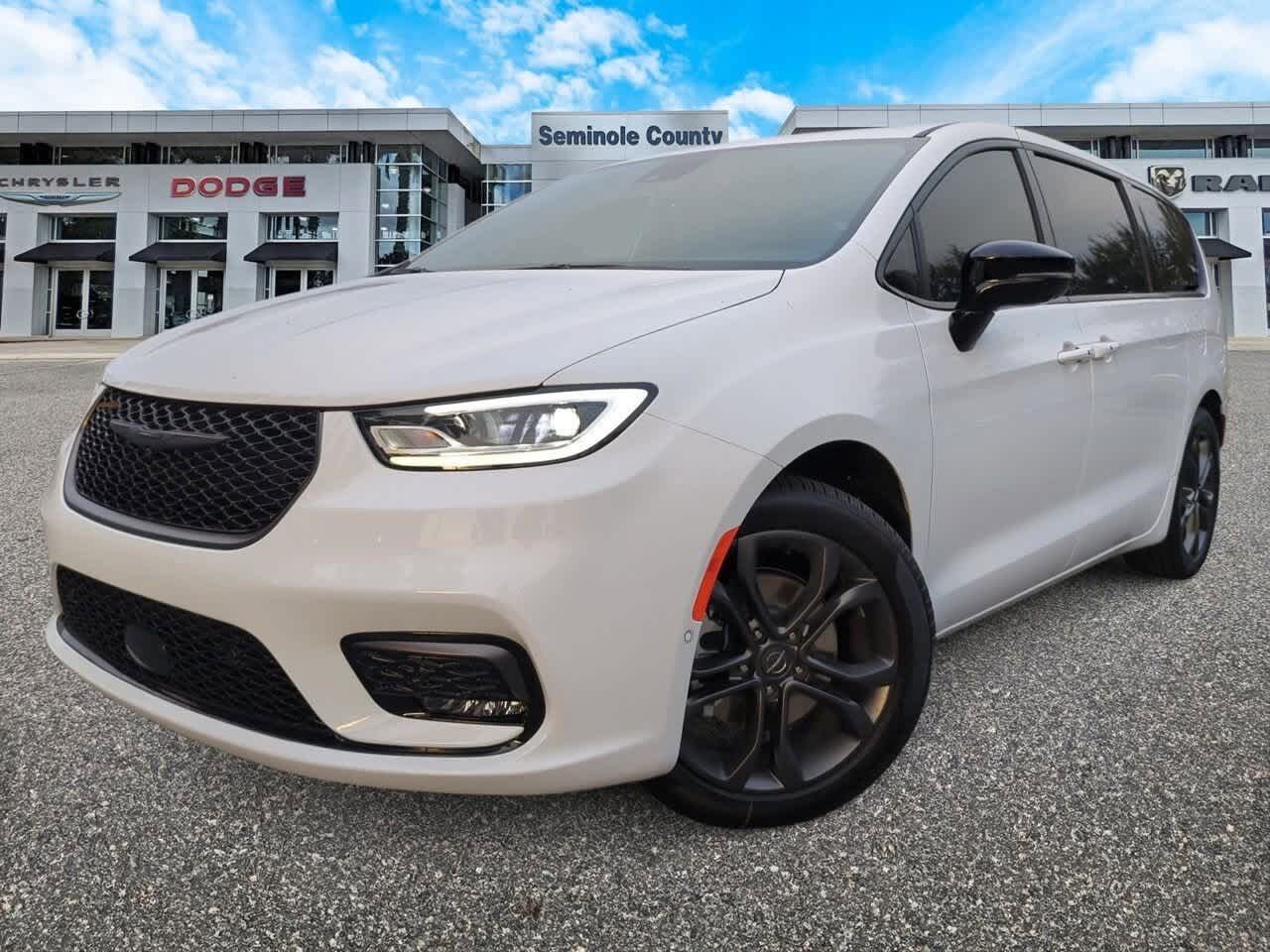 2026 CHRYSLER Pacifica