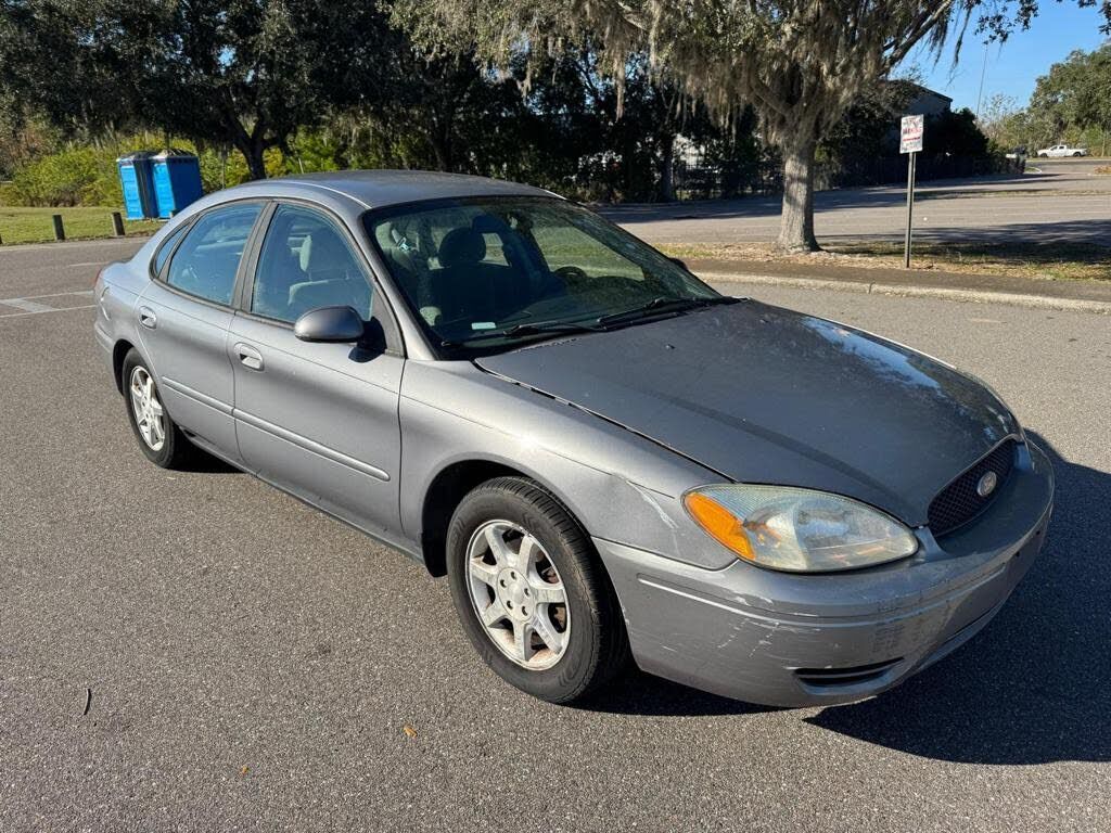 Ford Taurus