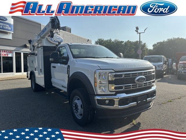 2025 FORD F-600