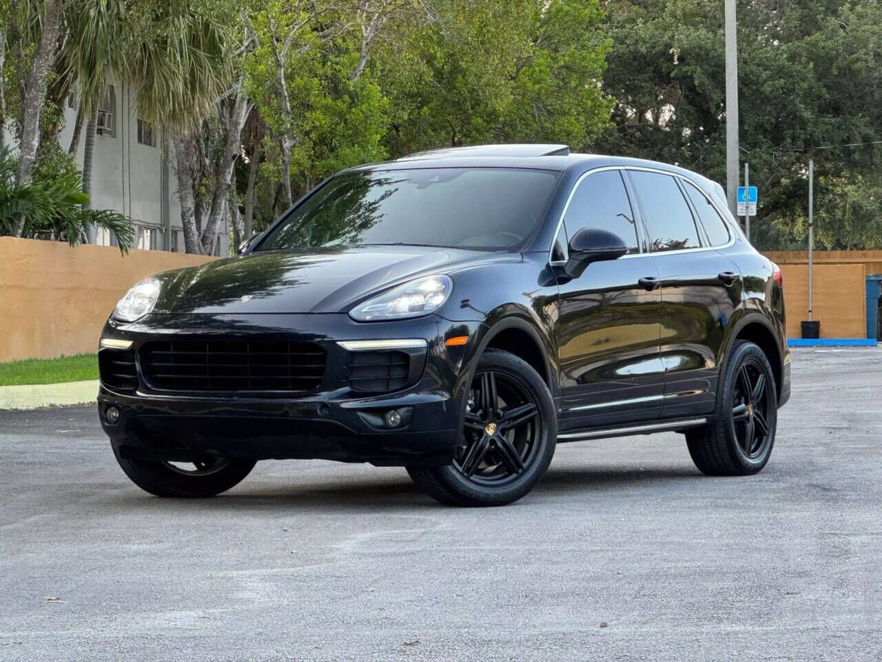 2016 PORSCHE Cayenne