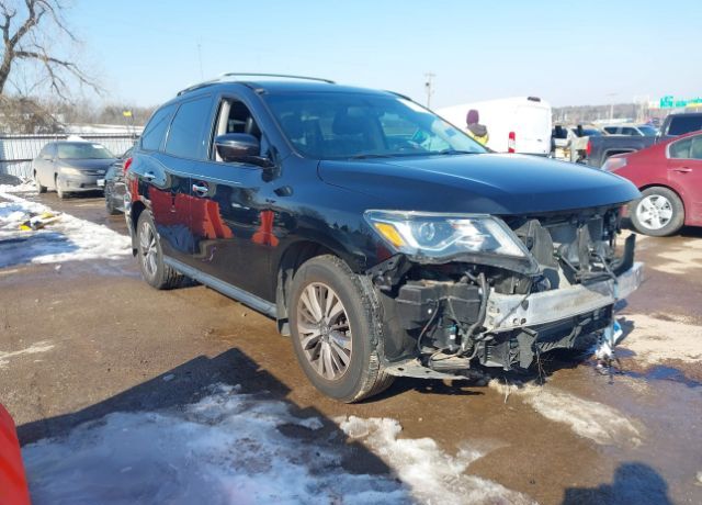 2017 NISSAN Pathfinder