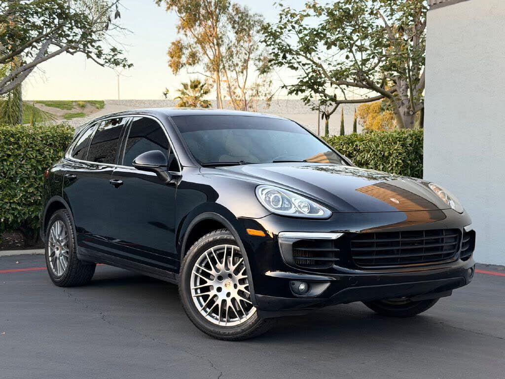 2015 PORSCHE Cayenne