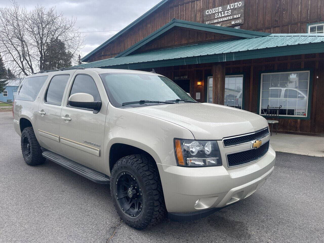 2013 CHEVROLET Suburban