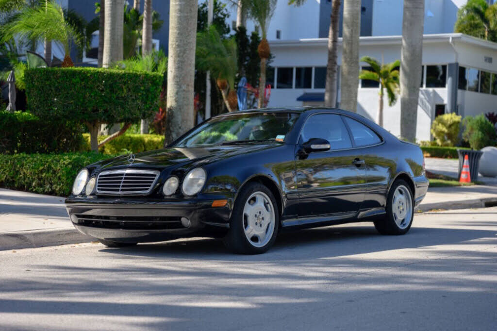 2001 MERCEDES-BENZ CLK-Class