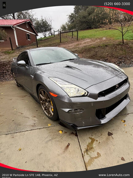 2024 NISSAN GT-R