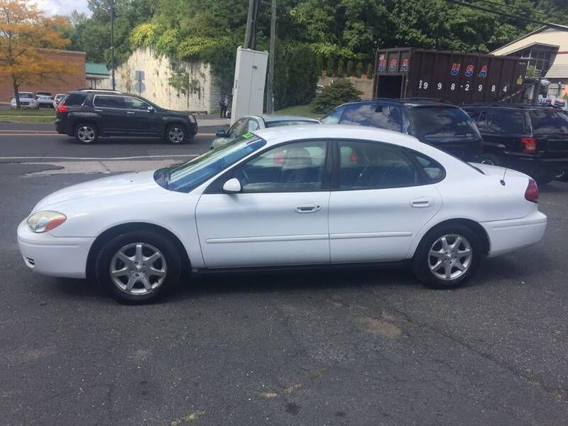 2007 FORD Taurus