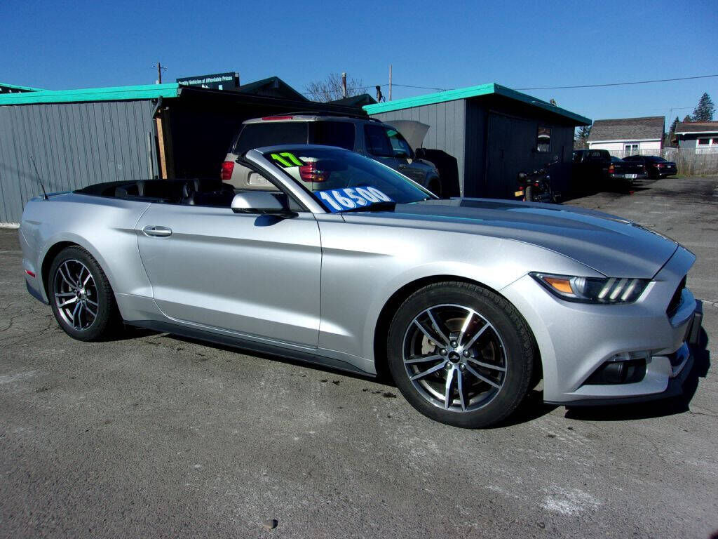 2017 FORD Mustang