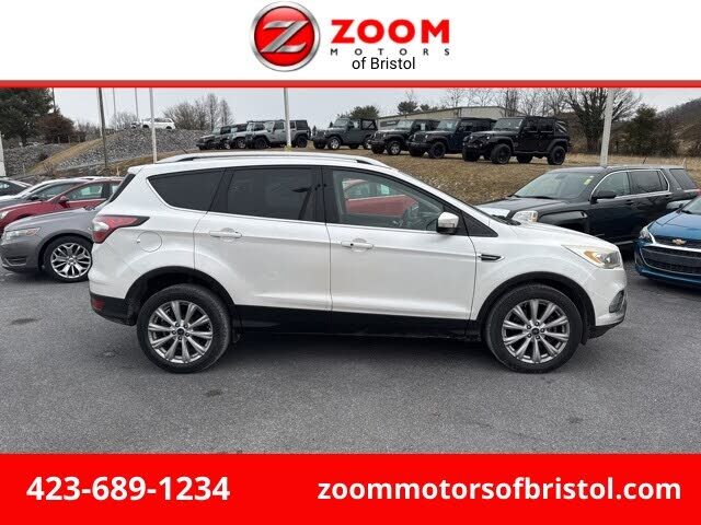 2017 FORD Escape