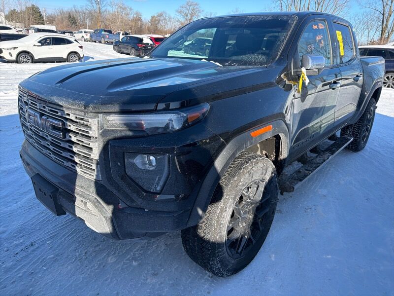2024 GMC Canyon