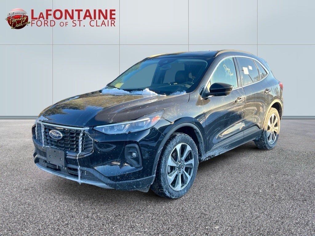 2024 FORD Escape