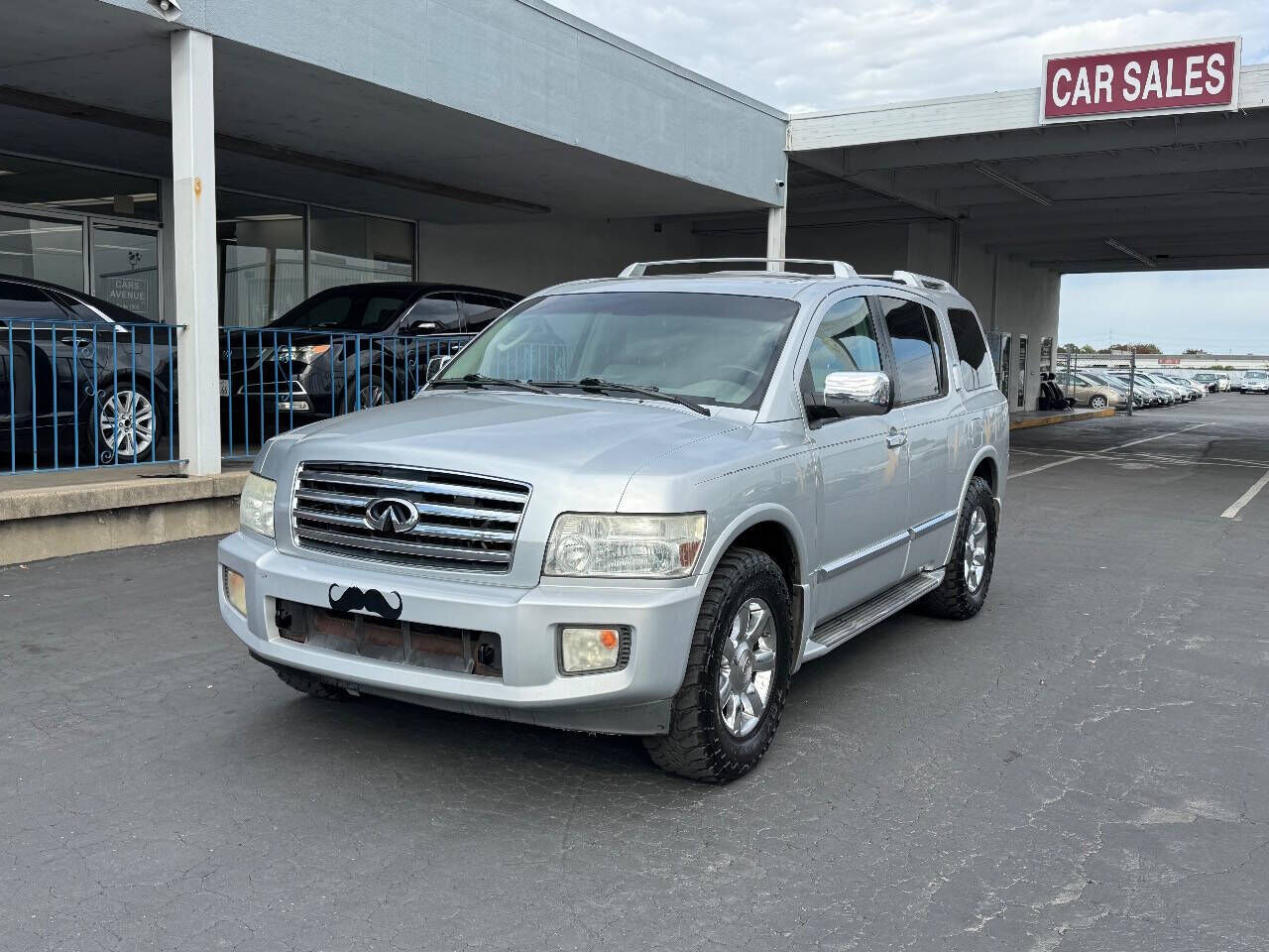 2005 INFINITI QX56