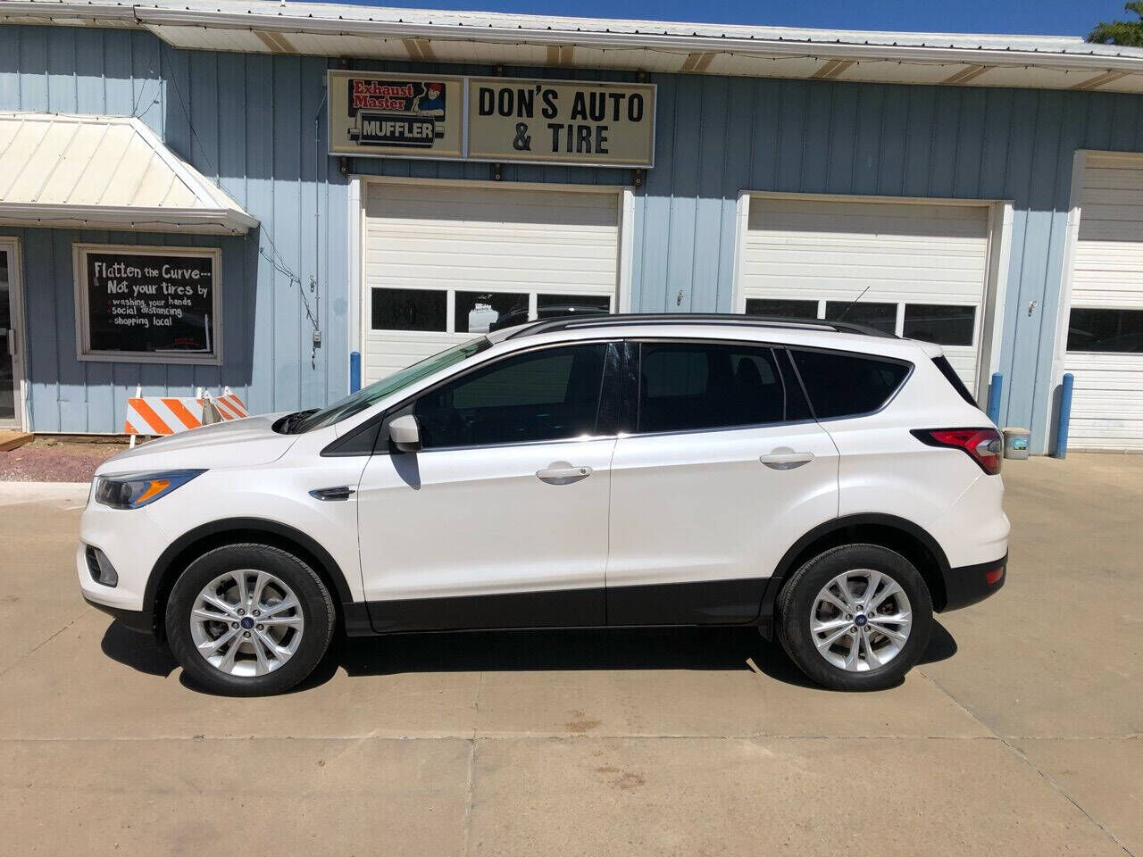 2017 FORD Escape