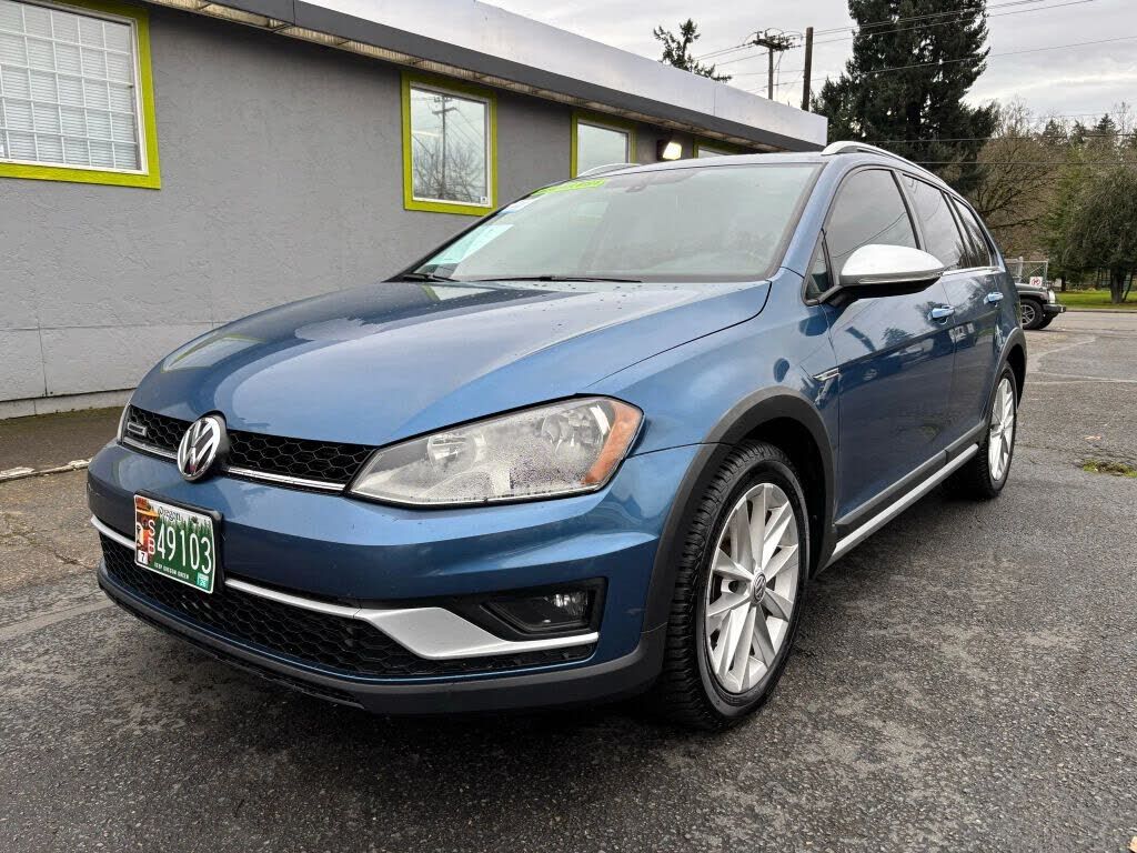 2017 VOLKSWAGEN Golf Alltrack