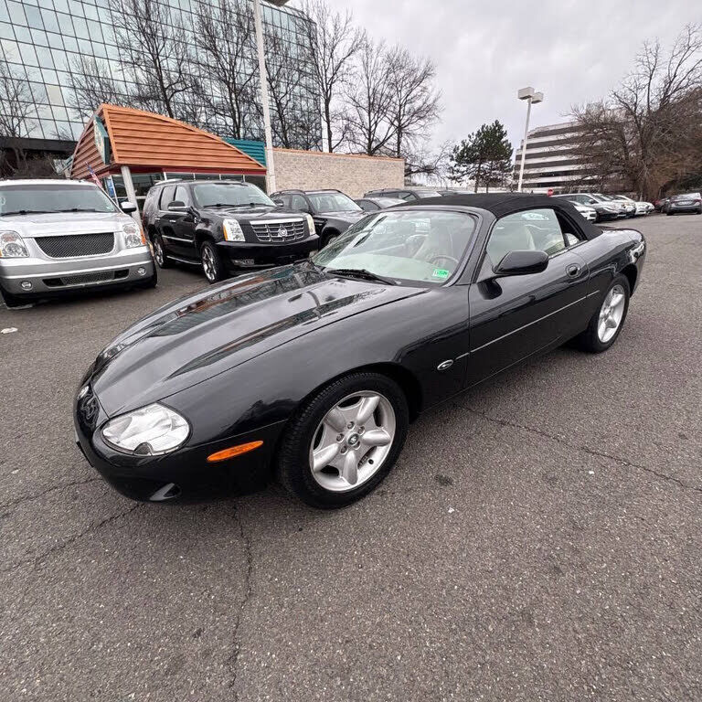 Jaguar XK8