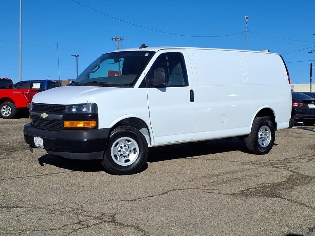 2021 CHEVROLET Express