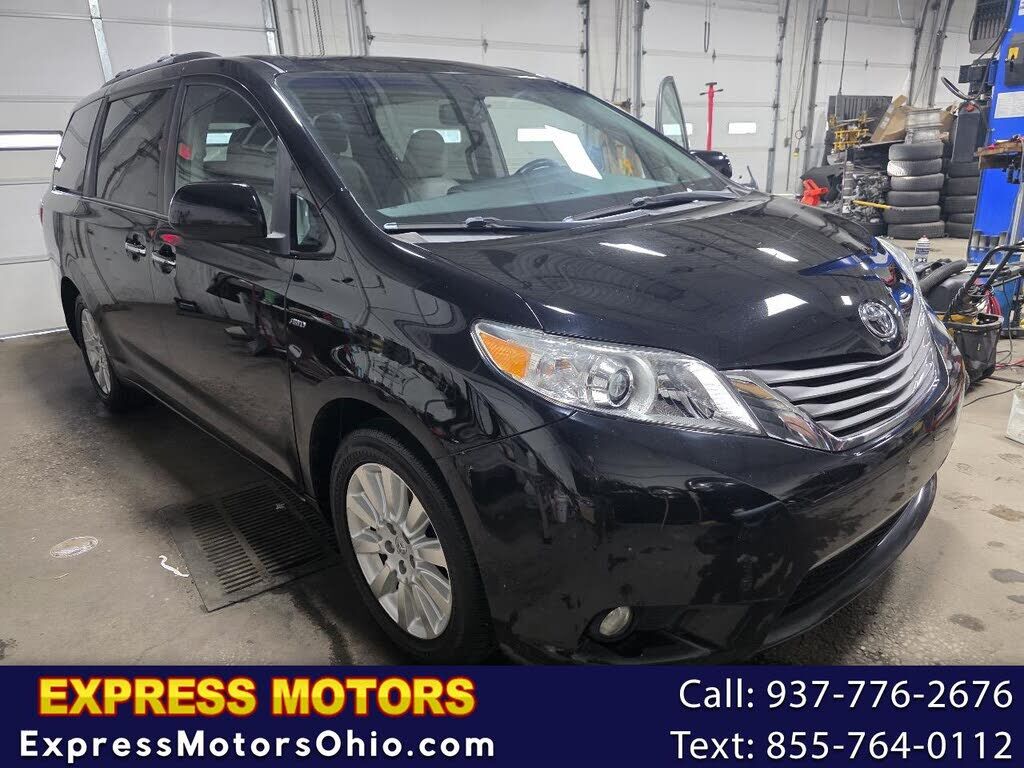 2016 TOYOTA Sienna