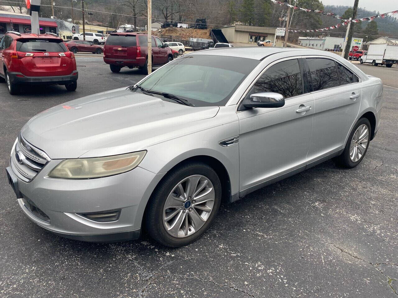 2010 FORD Taurus