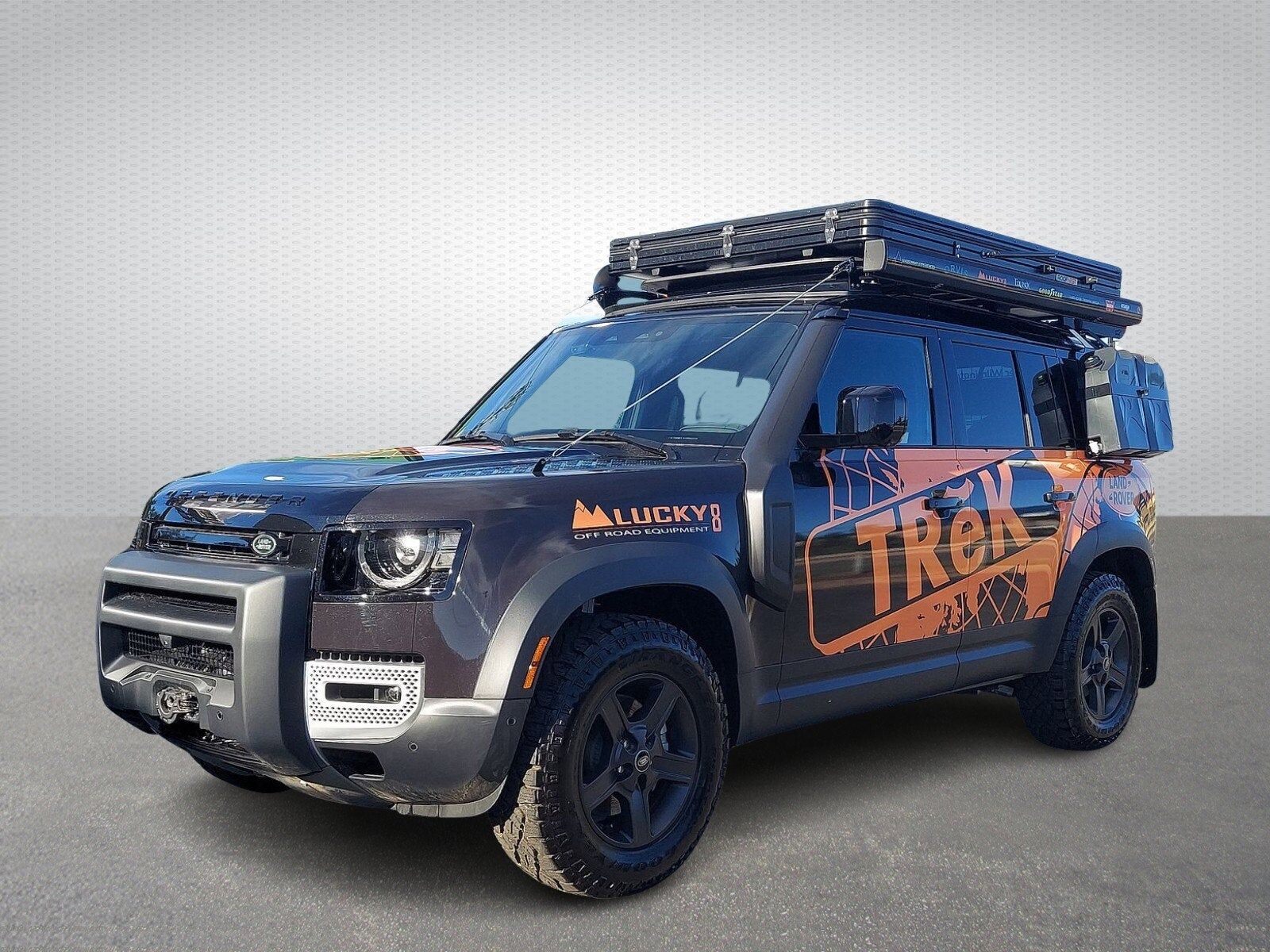 2023 LAND ROVER Defender