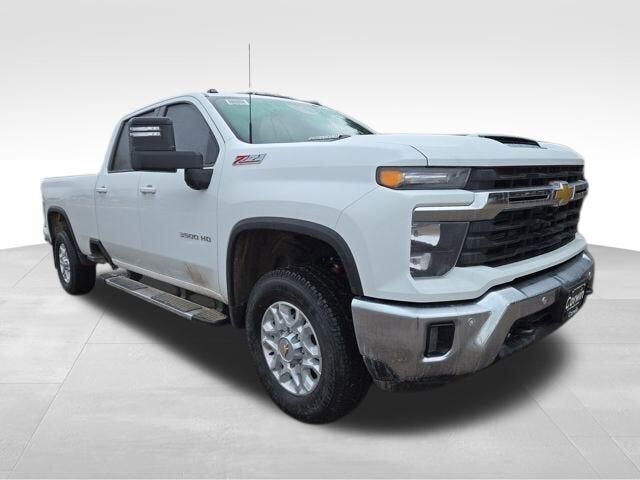 2026 CHEVROLET Silverado HD