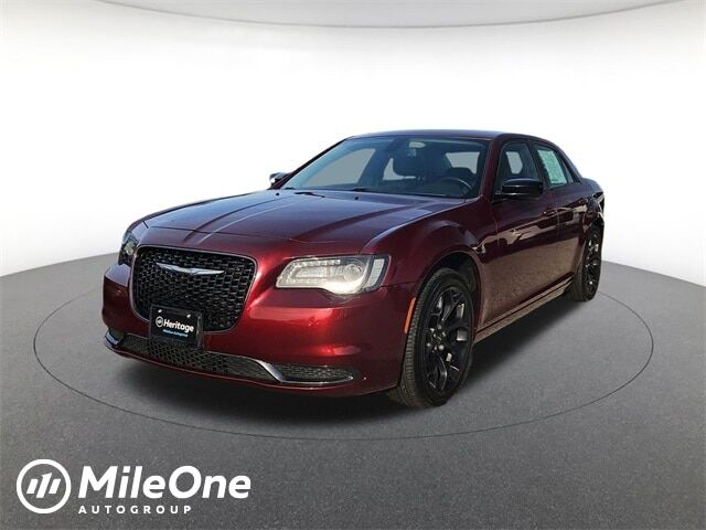 2019 CHRYSLER 300
