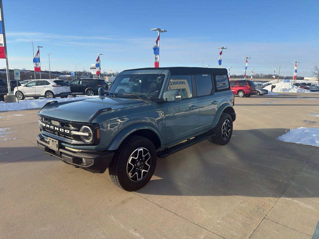 2023 FORD Bronco
