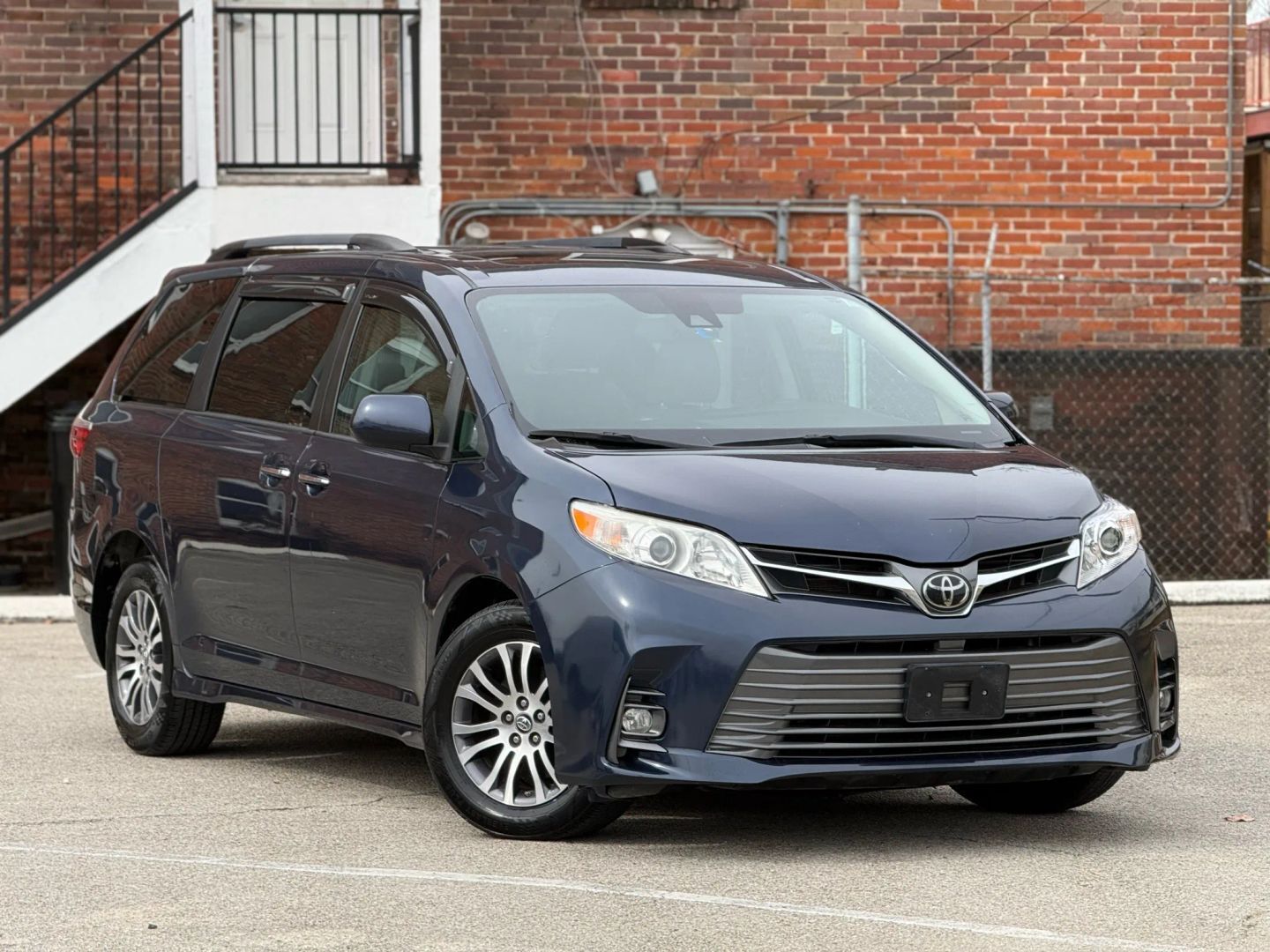 2020 TOYOTA Sienna