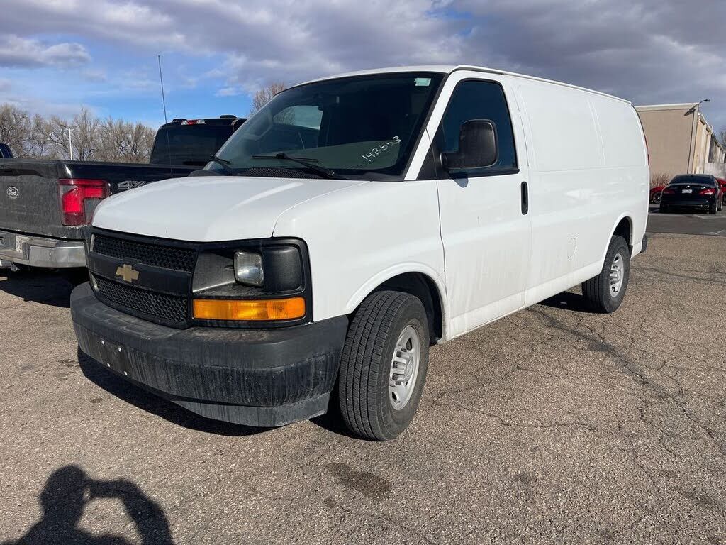 2017 CHEVROLET Express