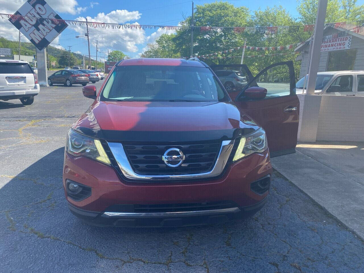 2017 NISSAN Pathfinder