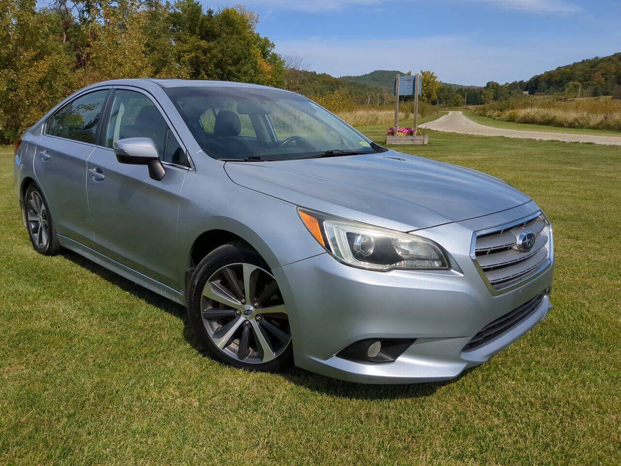 2015 SUBARU Legacy