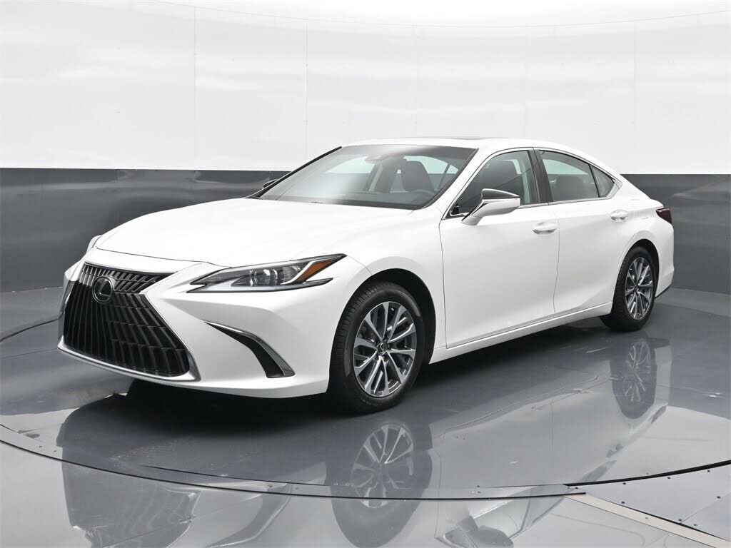 2022 LEXUS ES