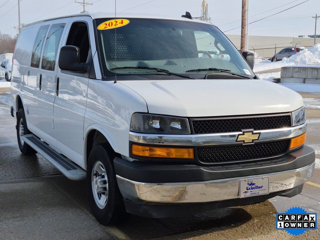 2024 CHEVROLET Express