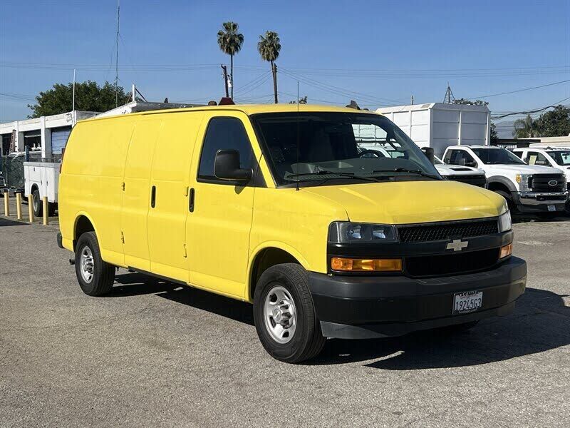 2021 CHEVROLET Express