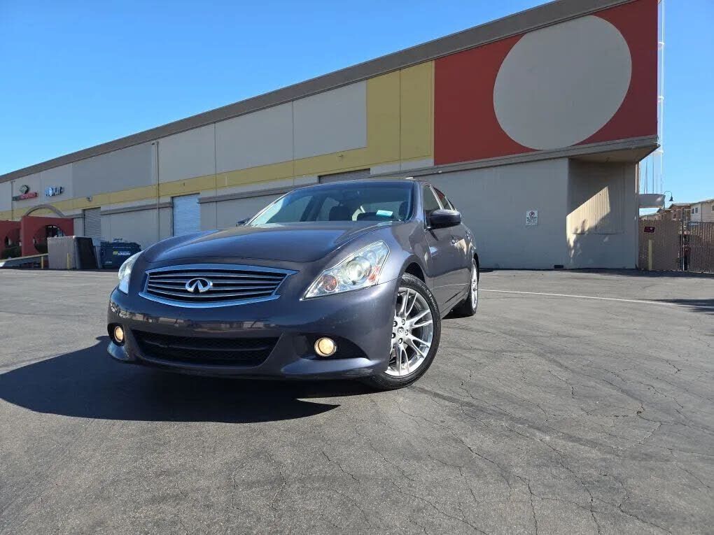 Infiniti G37