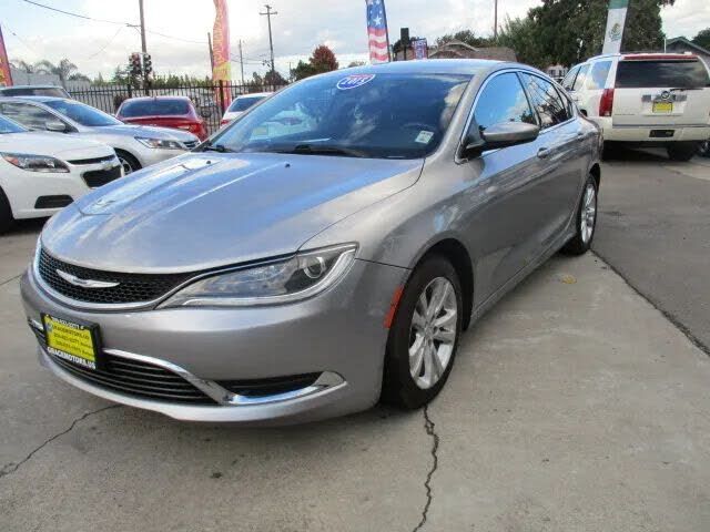 2015 CHRYSLER 200
