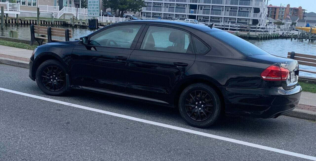 2014 VOLKSWAGEN Passat