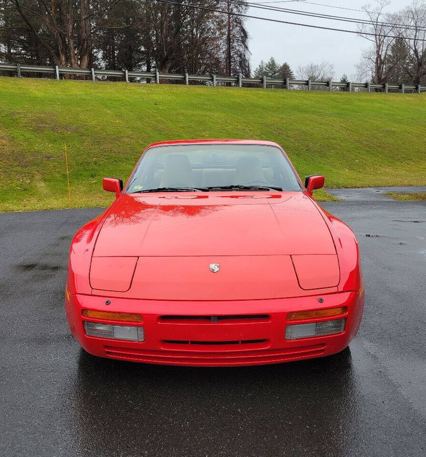 1986 PORSCHE 944