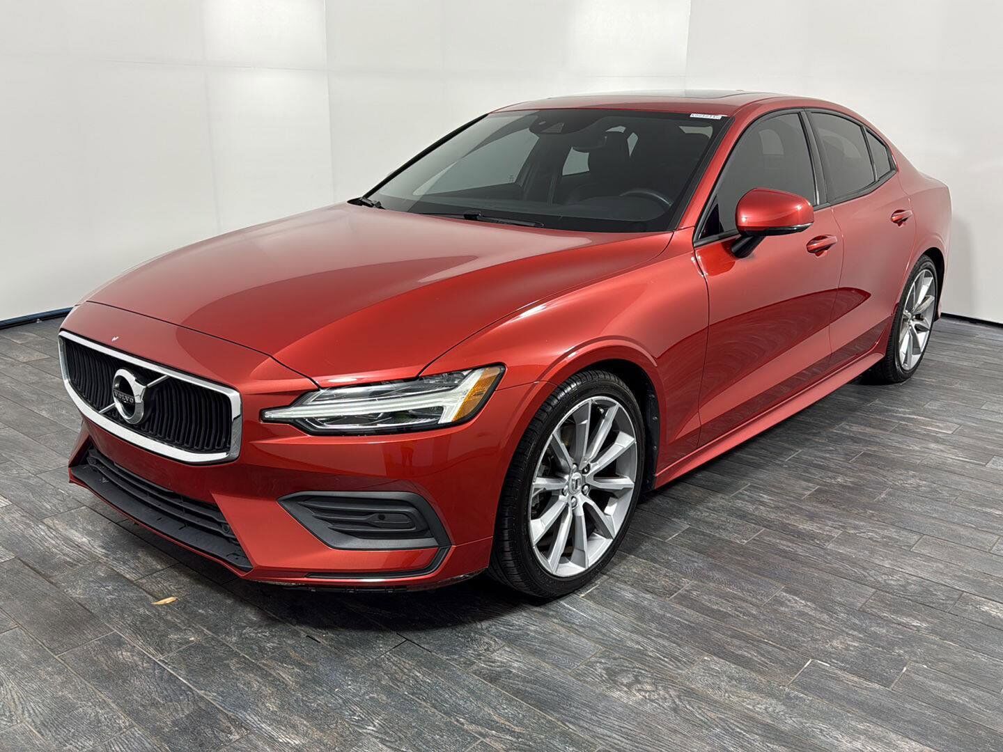 2019 VOLVO S60