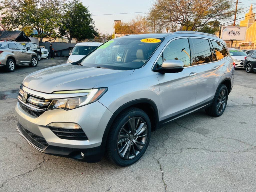 2017 HONDA Pilot