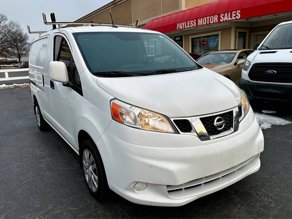 2015 NISSAN NV200