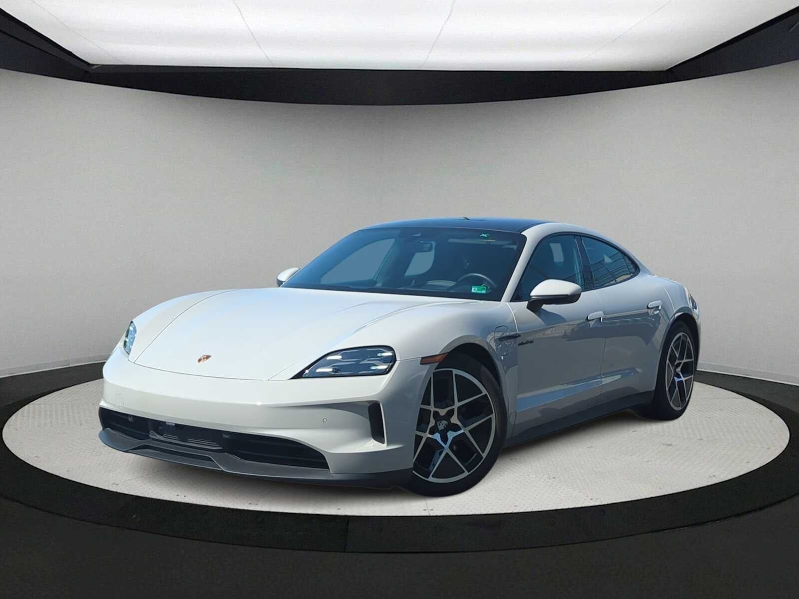 2025 PORSCHE Taycan