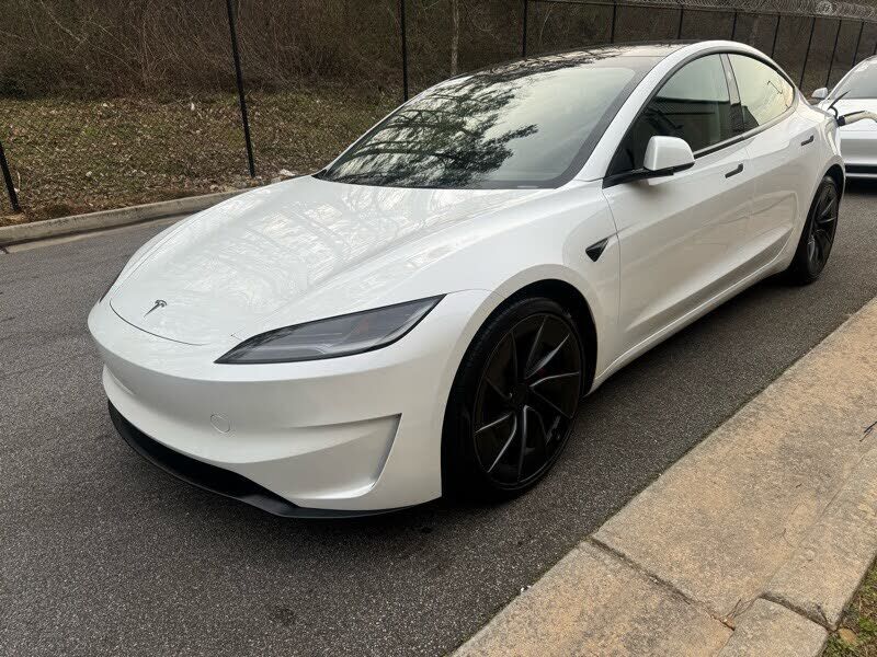 2024 TESLA Model 3
