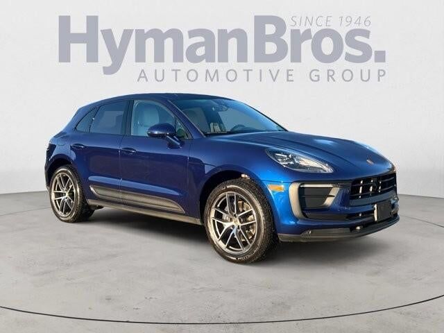 2023 PORSCHE Macan