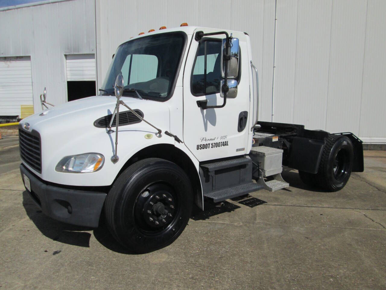 2007 FREIGHTLINER M2