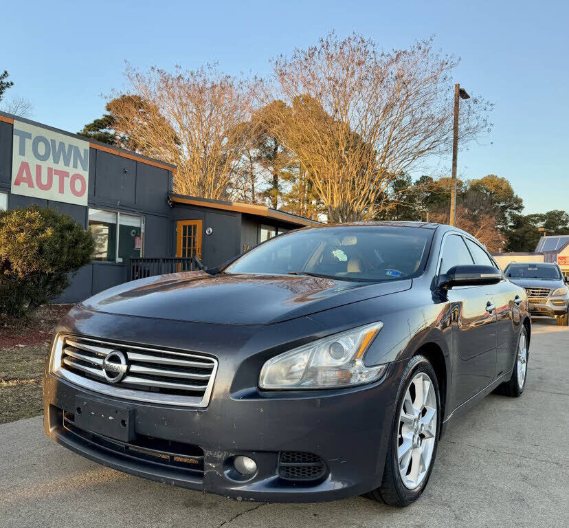 2012 NISSAN Maxima