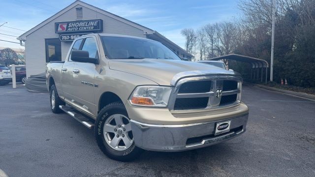 2011 DODGE Ram